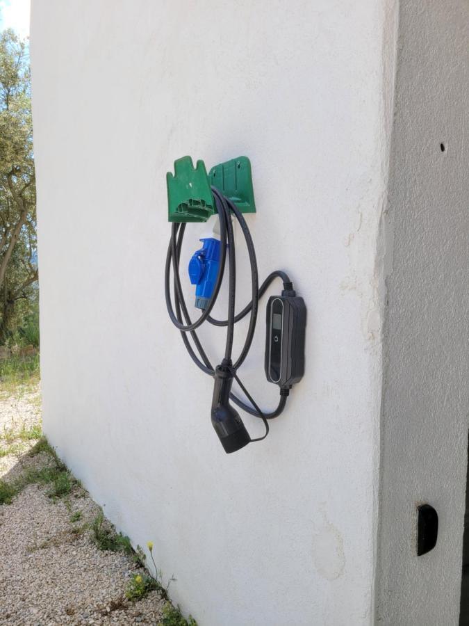 Logement Entier Et Calme 55M2 Avec Spa - Sauna Et Borne De Recharge 7Kw Διαμέρισμα Meyreuil Εξωτερικό φωτογραφία